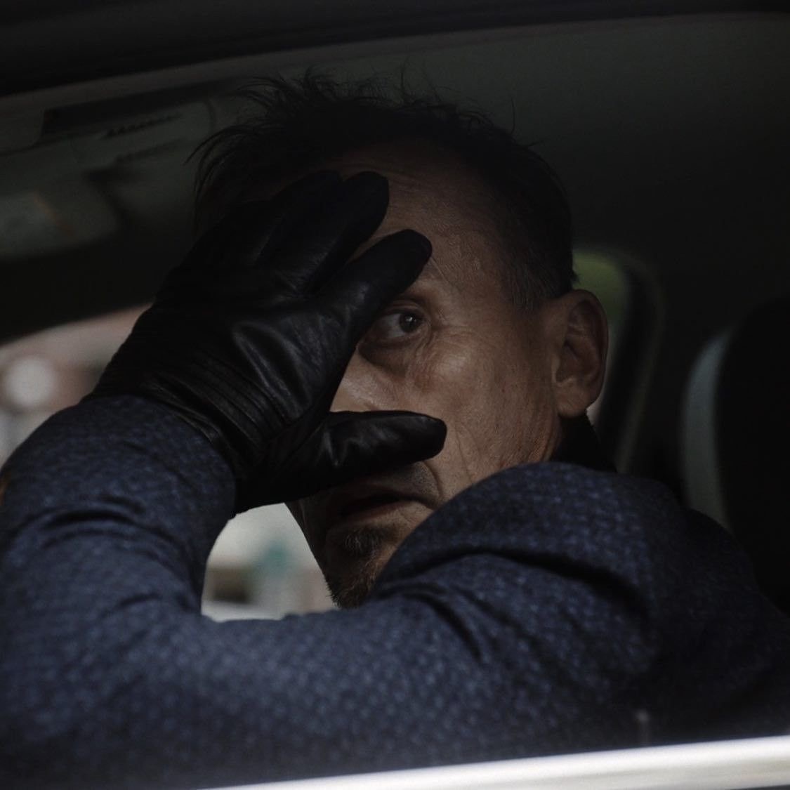 Erkeğin Gölgesi: Sessiz Ve Tehlikeli Olmak